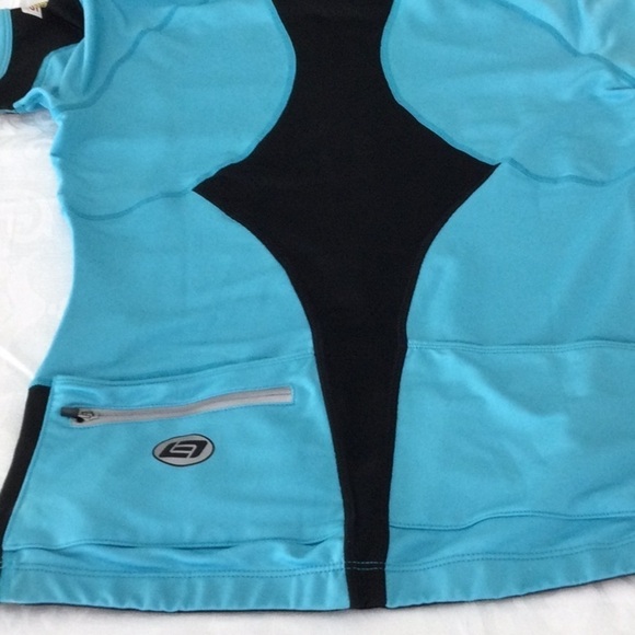 Bellwether top color Turq. & blk.zip front sizeS washable. #92 - Picture 8 of 8